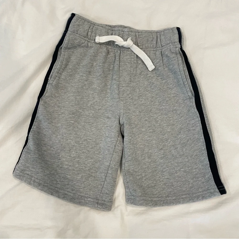 Boys Gymboree sweat shorts 6 gray navy